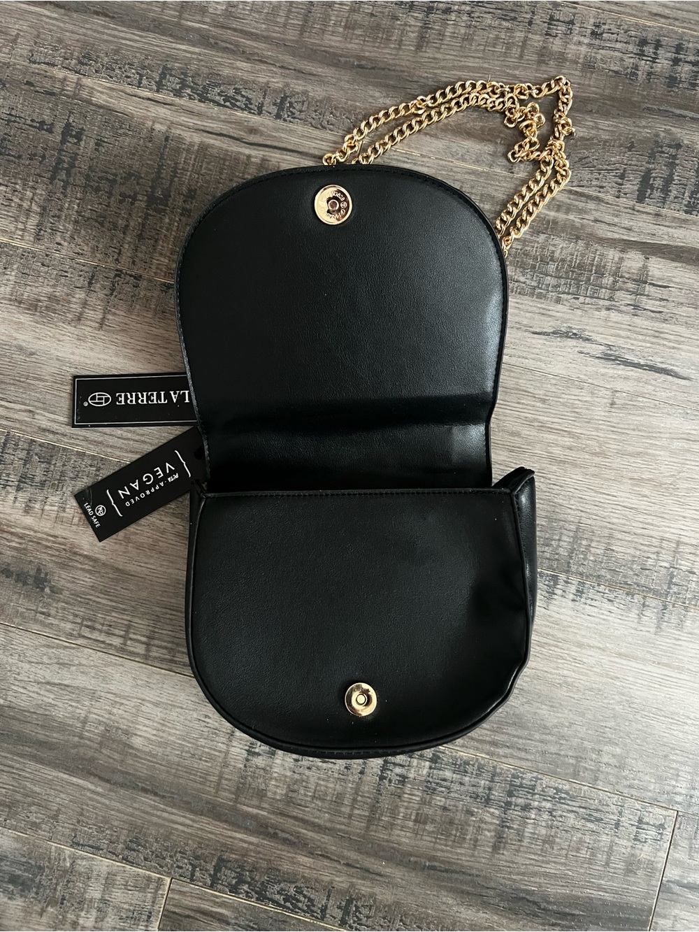La Terre Vegan Leather Bag - Picture 2 of 7